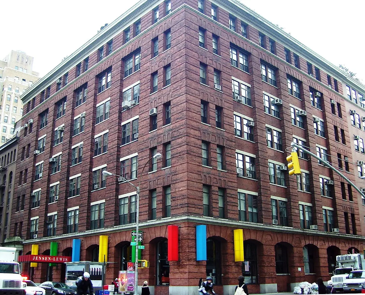 The street outside District Local in Chelsea