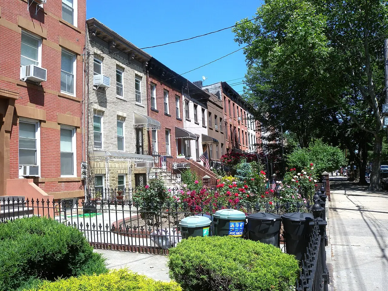 Carroll Gardens, Brooklyn: Carroll Gardens Clin4 gardens jeh