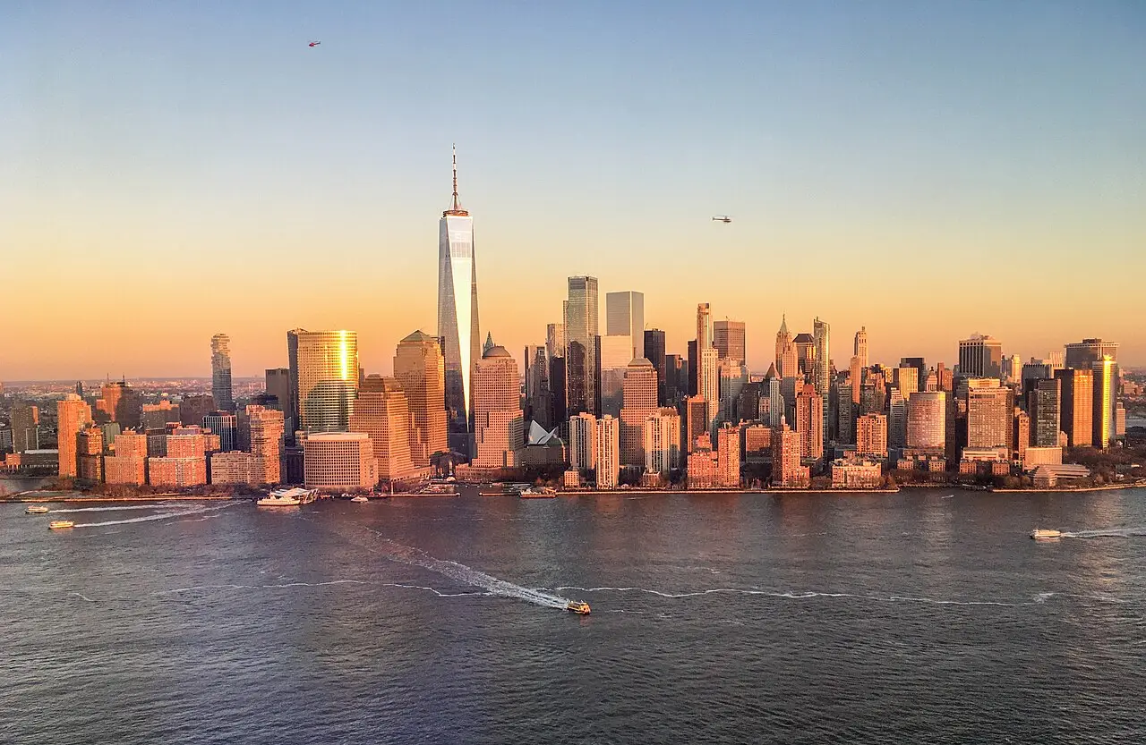 Financial District, the neighborhood around Watermark