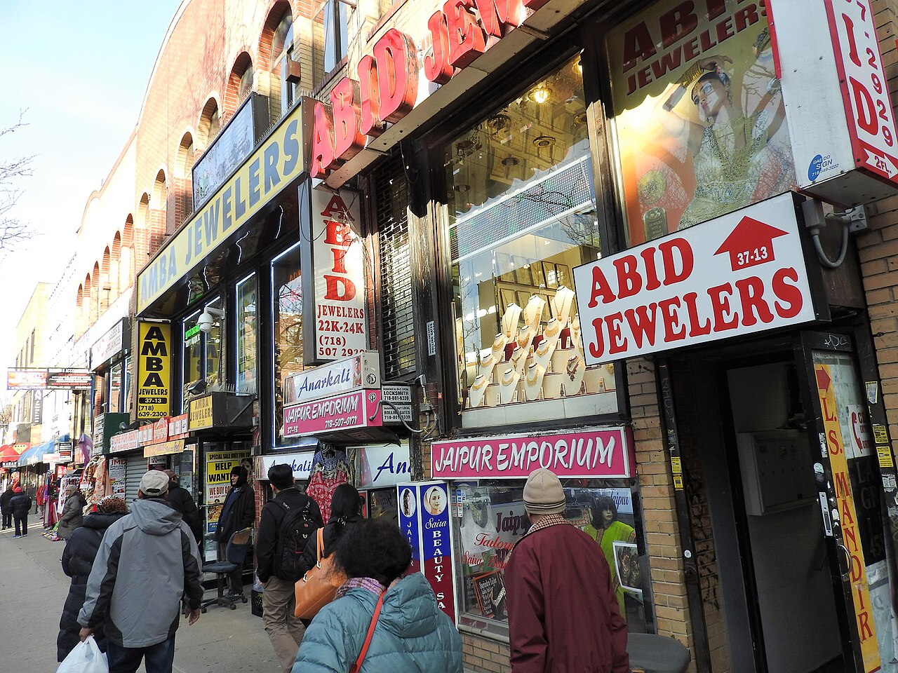 Jackson Heights, Queens: 74th St shopping Jax Hts jeh