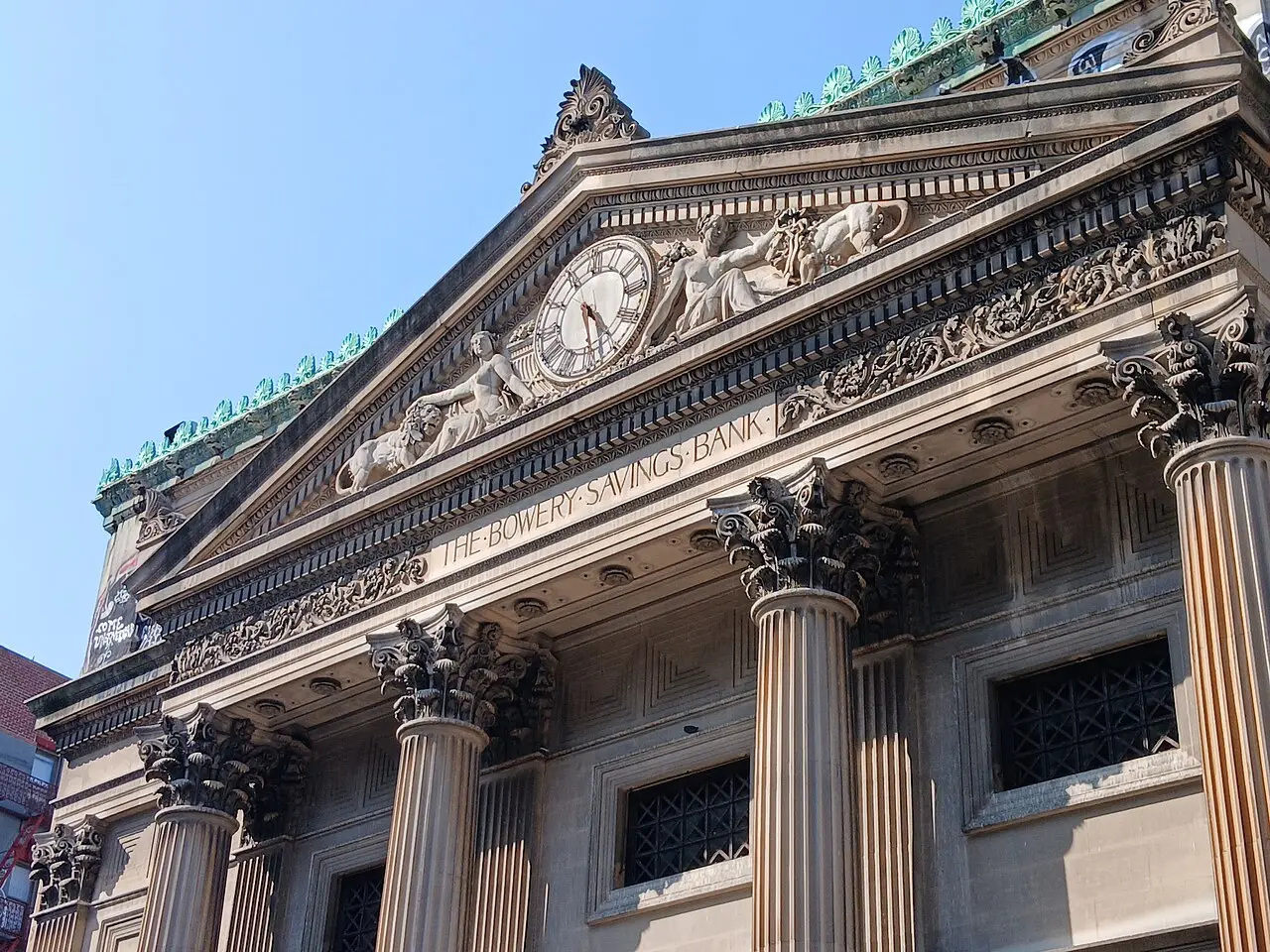 The street outside Capitale